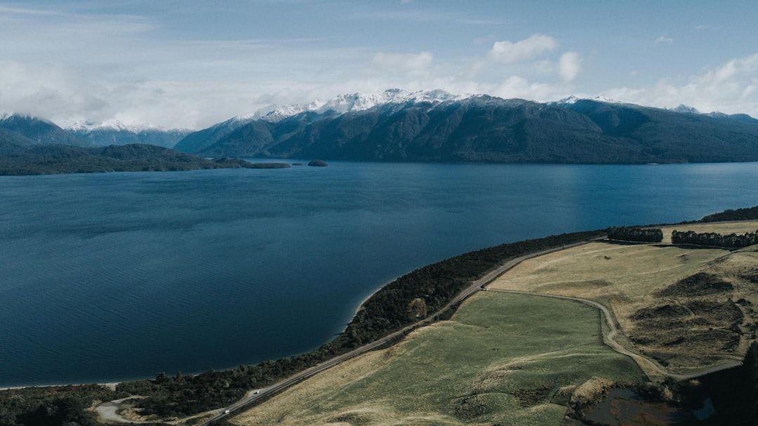 The two islands differ in Te Anau